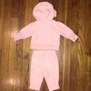 GAP Matching Sets - Gap fleece sweat shirt and pants GAP Matching Sets - Gap fleece sweat shirt and pants